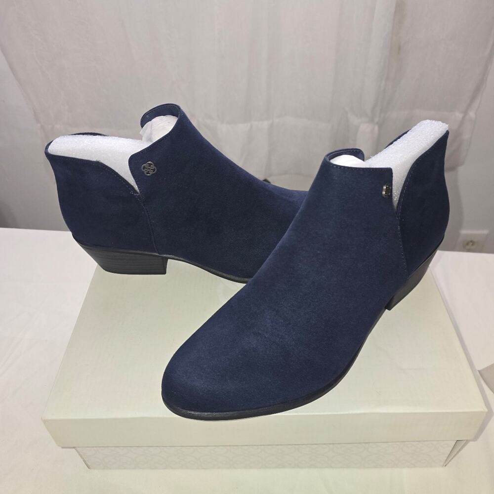 Daisy Fuentes Women's Wrena Side-Zip Ankle Booties Navy-Blue Size 10 - Picture 2 of 5